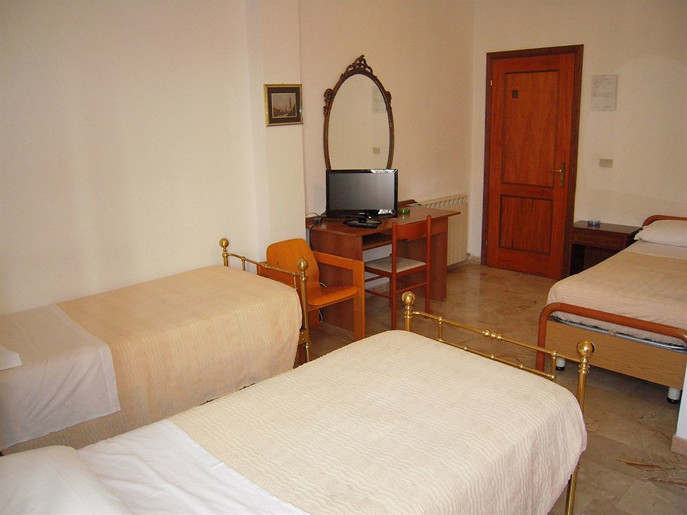 Riva Reno Guesthouse Bologna Ngoại thất bức ảnh